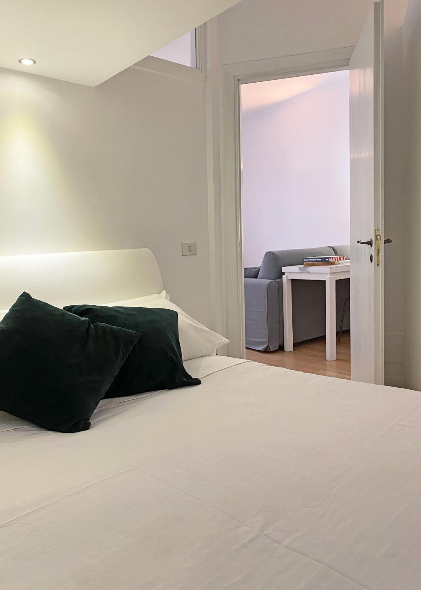 Apartment Via Giulia / Historic Center Of *